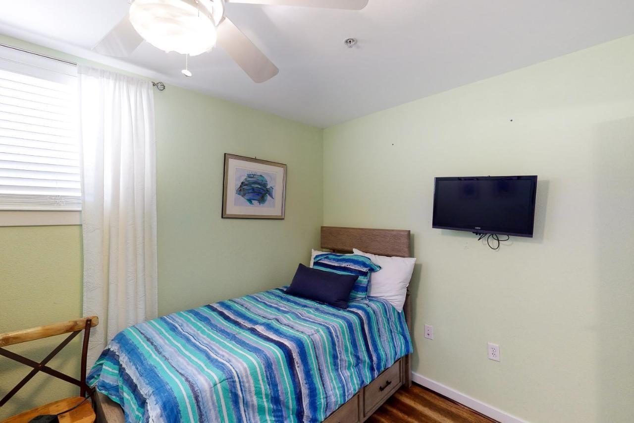 The Sanctuary - Sunset Haven B335 Virginia Beach
